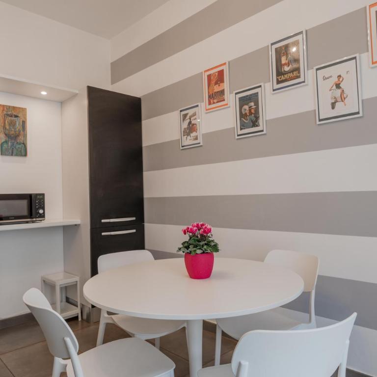 Modern Bright 2BR Penthouse Close to City Center - Appartamento con 2 Camere da Letto - 5