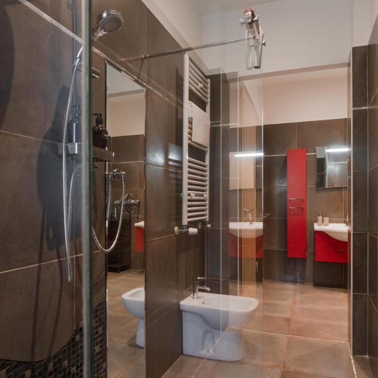 Modern Bright 2BR Penthouse Close to City Center - Appartamento con 2 Camere da Letto - 15