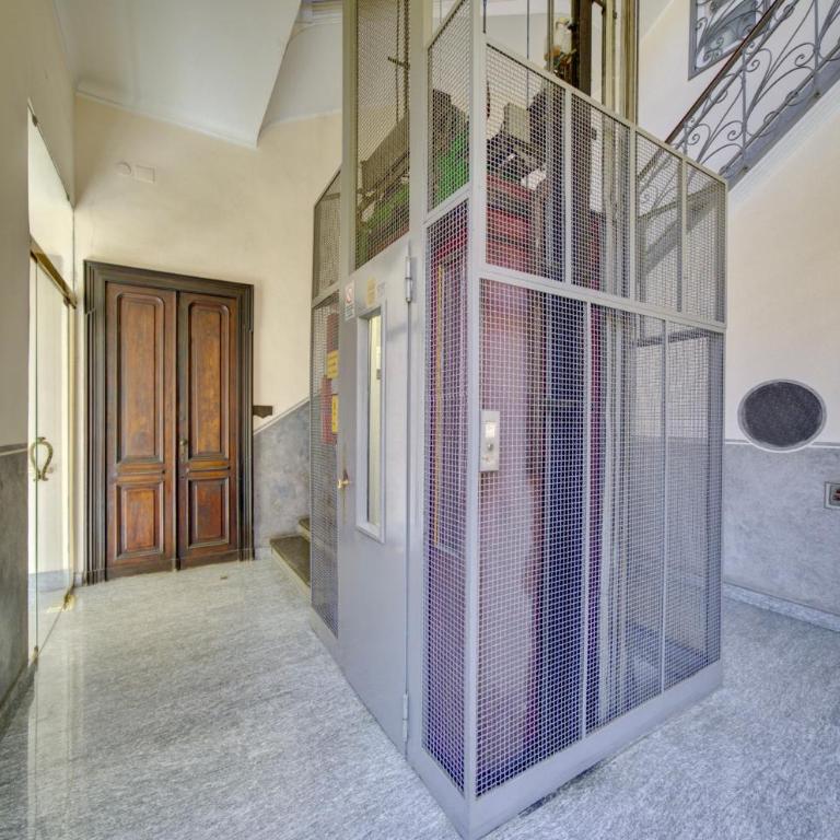 Modern Bright 2BR Penthouse Close to City Center - Appartamento con 2 Camere da Letto - 45