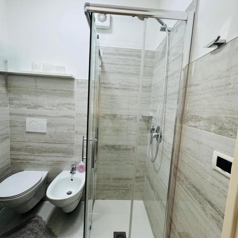 Urban Fiera Rooms - Camera Matrimoniale con Bagno Privato - 8