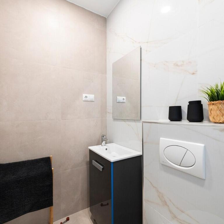 Málaga EXCLUSIVE Apartment Jacuzzi - by N&N LUXE PROPERTIES - Deluxe Apartment - 13