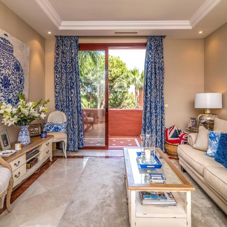 Luxury Beach Marbella Boutique Penthouse 2 bedrooms Pools Open 365 days - Apartamento de 2 dormitorios - 1