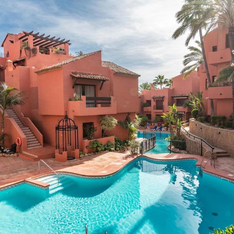 Luxury Beach Marbella Boutique Penthouse 2 bedrooms Pools Open 365 days - Apartamento de 2 dormitorios - 40