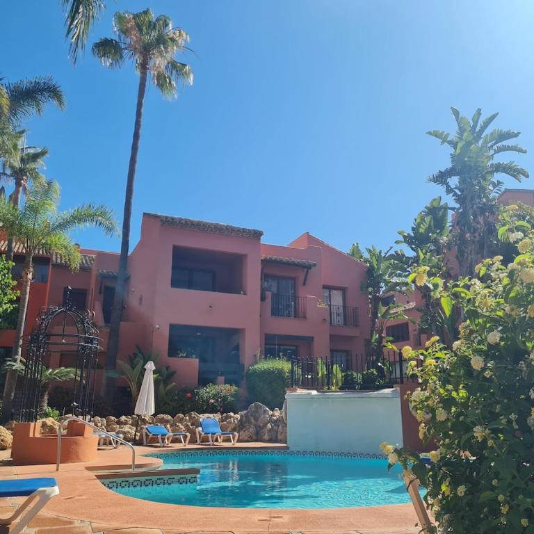 Luxury Beach Marbella Boutique Penthouse 2 bedrooms Pools Open 365 days - Apartamento de 2 dormitorios - 44