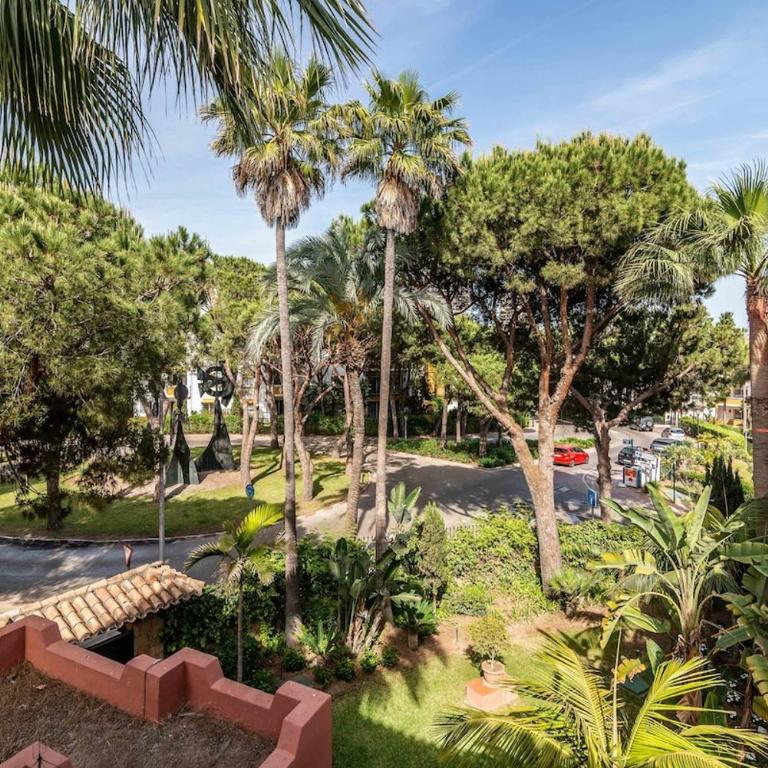 Luxury Beach Marbella Boutique Penthouse 2 bedrooms Pools Open 365 days - Apartamento de 2 dormitorios - 49