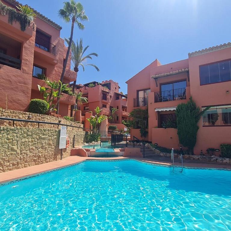 Luxury Beach Marbella Boutique Penthouse 2 bedrooms Pools Open 365 days - Apartamento de 2 dormitorios - 28