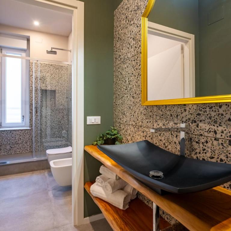 Rolli & Caruggi - One-Bedroom Apartment - 26