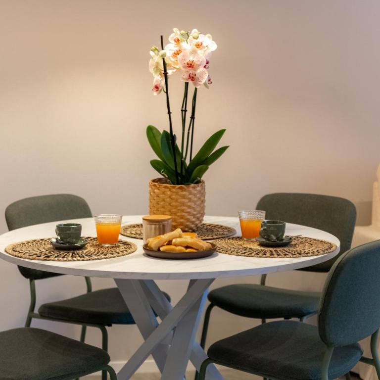Rolli & Caruggi - One-Bedroom Apartment - 45