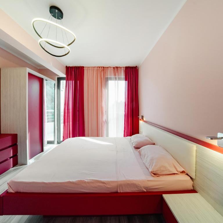 Harmonia Sunrise Apartments - Three-Bedroom Premium Apartment with Resort View - 5