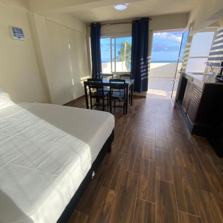 MK Hotel Beach - Two-Bedroom Standard Apartment - 13