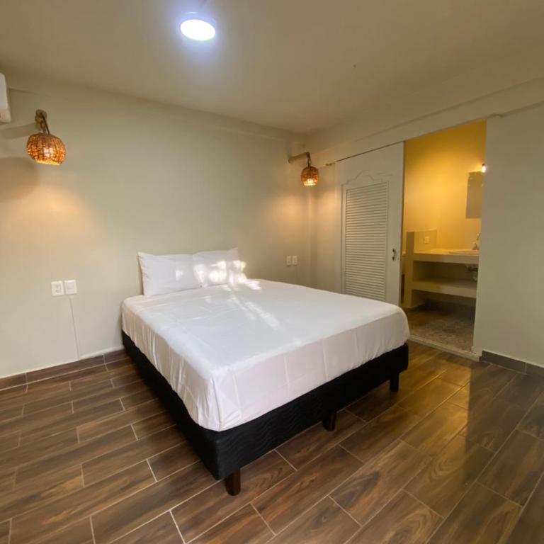 MK Hotel Beach - Two-Bedroom Standard Apartment - 5