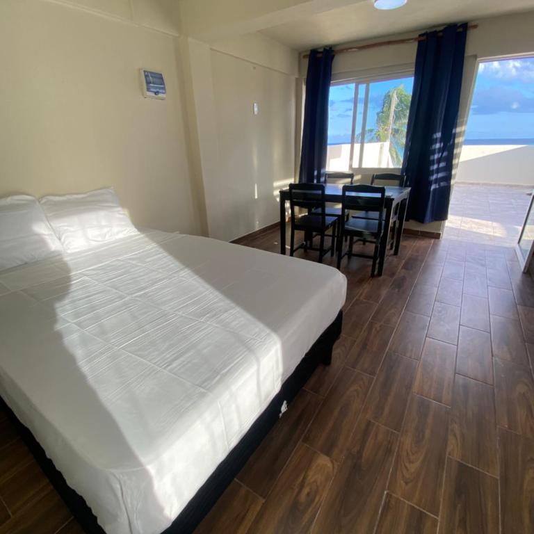 MK Hotel Beach - Two-Bedroom Standard Apartment - 16