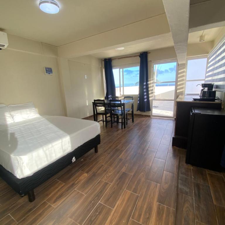 MK Hotel Beach - Two-Bedroom Standard Apartment - 22