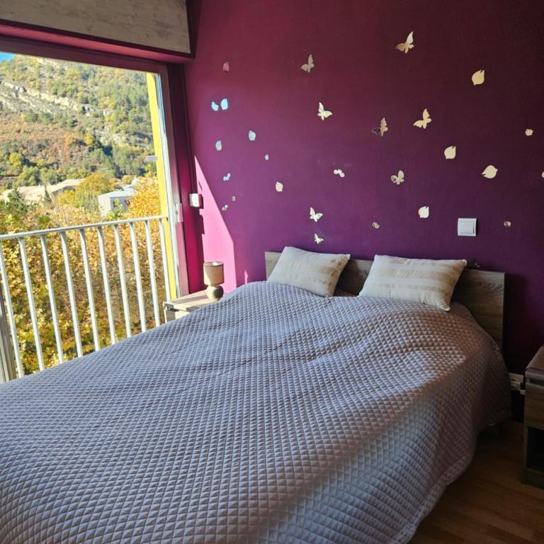 Idéal long séjour, Souvenirs de Provence,T2 classé, vue sur les montagnes, toutes commodités! - Appartement 1 Chambre - 33