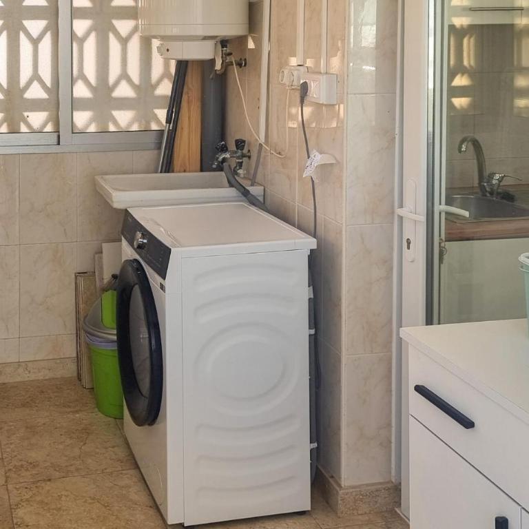 Lovely Apartment In Santa Pola With Wifi - Apartamento de 2 dormitorios - 21