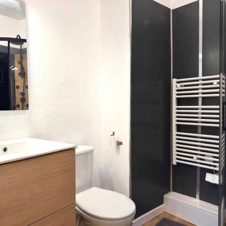 Le Ricard - One-Bedroom Apartment - 5