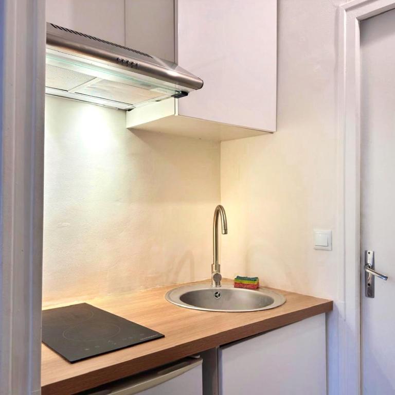 Le Ricard - One-Bedroom Apartment - 7