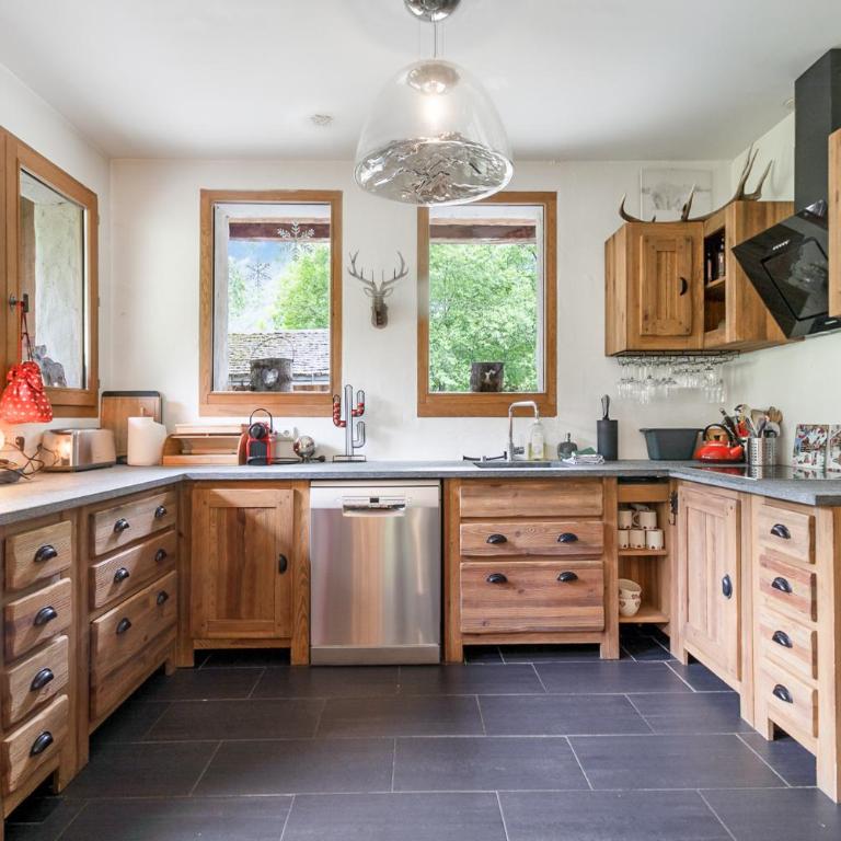 Chalet Taconnaz - Warm & Cosy 3BR Chalet with Fireplace in Nature - By Cozee Rentals - Chalet 3 Chambres - 66