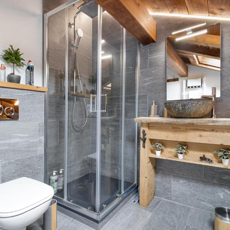 Chalet Taconnaz - Warm & Cosy 3BR Chalet with Fireplace in Nature - By Cozee Rentals - Chalet 3 Chambres - 70