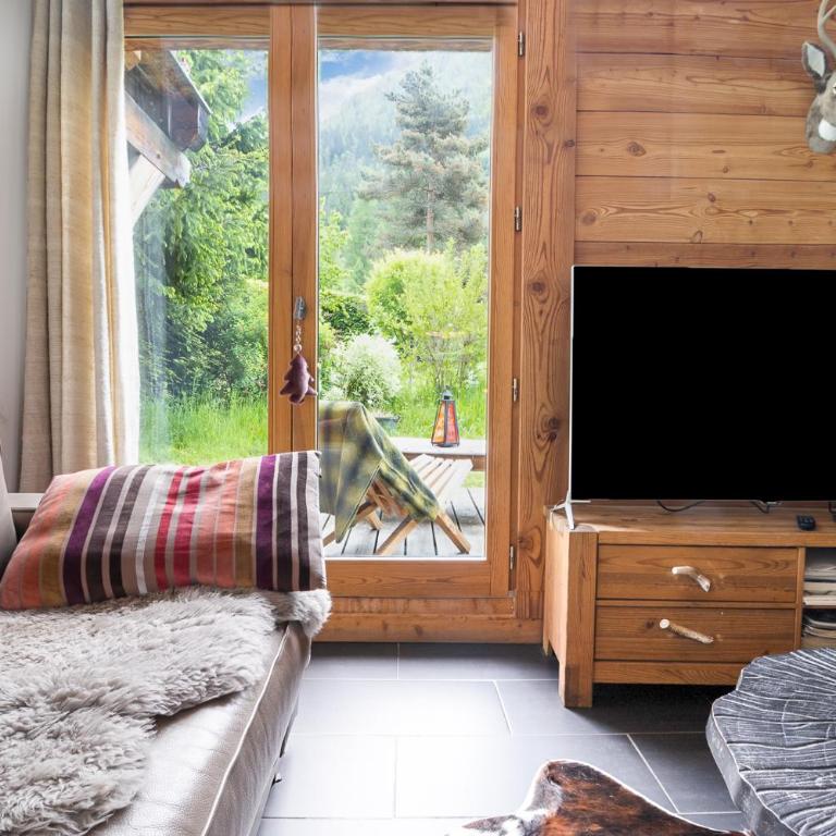 Chalet Taconnaz - Warm & Cosy 3BR Chalet with Fireplace in Nature - By Cozee Rentals - Chalet 3 Chambres - 77