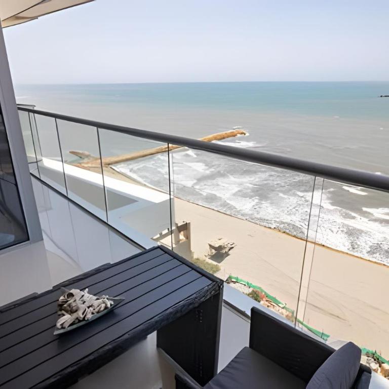 Spectacular 1 Bedroom Apt - 14th Floor Morros City - Apartment - 37