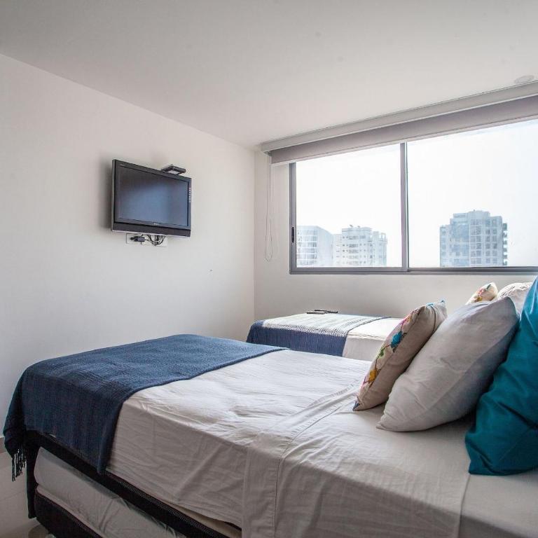 Spectacular 2 Bedroom Apt -14th Floor Morros City - Apartment - 12