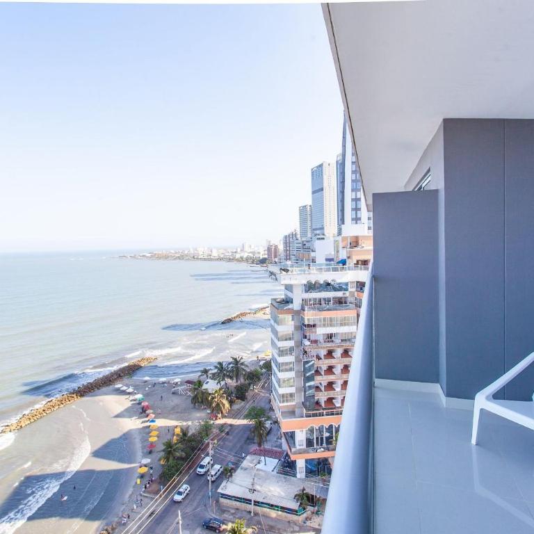 Spectacular 2 Bedroom Apt -14th Floor Morros City - Apartment - 20