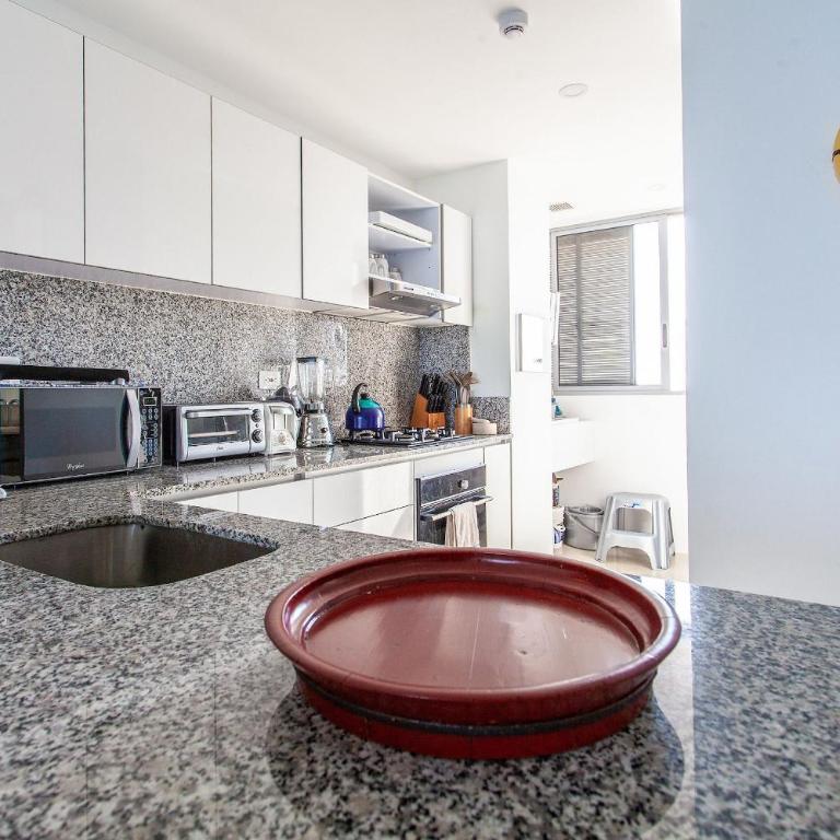 Spectacular 2 Bedroom Apt -14th Floor Morros City - Apartment - 27
