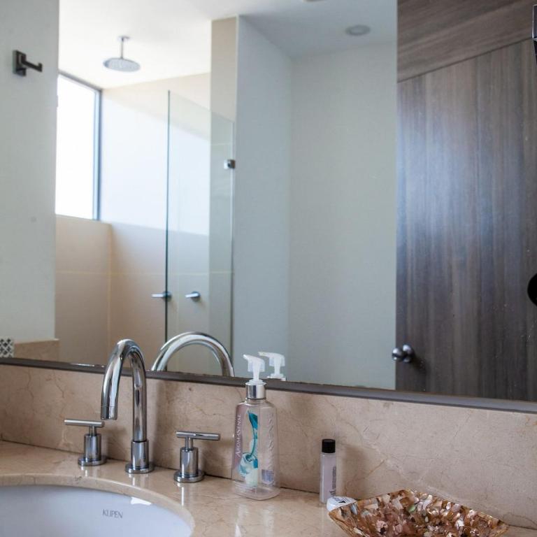 Spectacular 2 Bedroom Apt -14th Floor Morros City - Apartment - 50