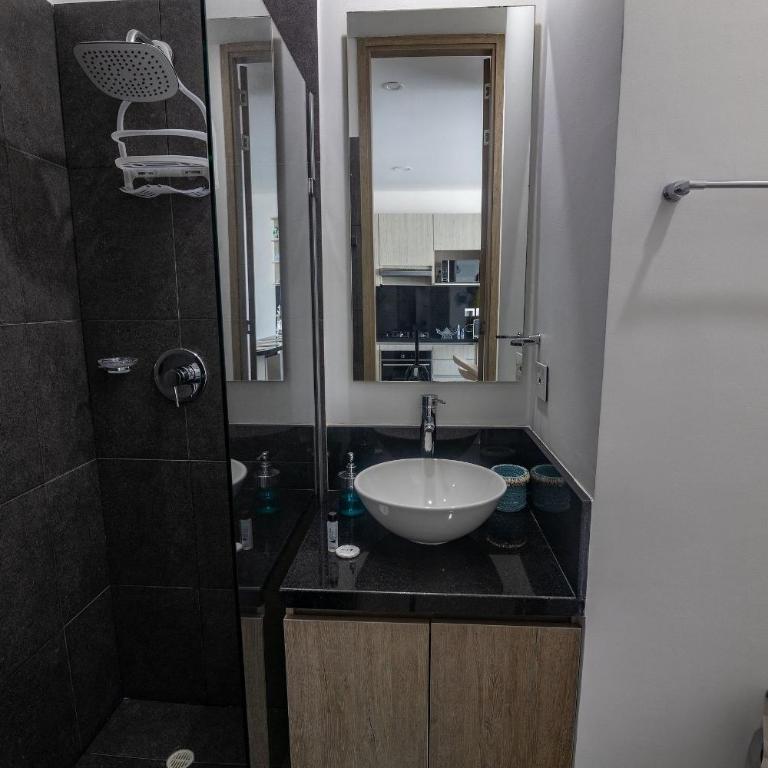 Beautiful 1 bedroom apt with ocean view-16th floor - Apartment - 48