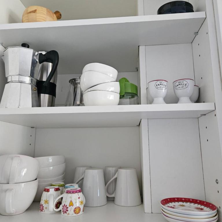 Idéal long séjour, Souvenirs de Provence,T2 classé, vue sur les montagnes, toutes commodités! - Appartement 1 Chambre - 16