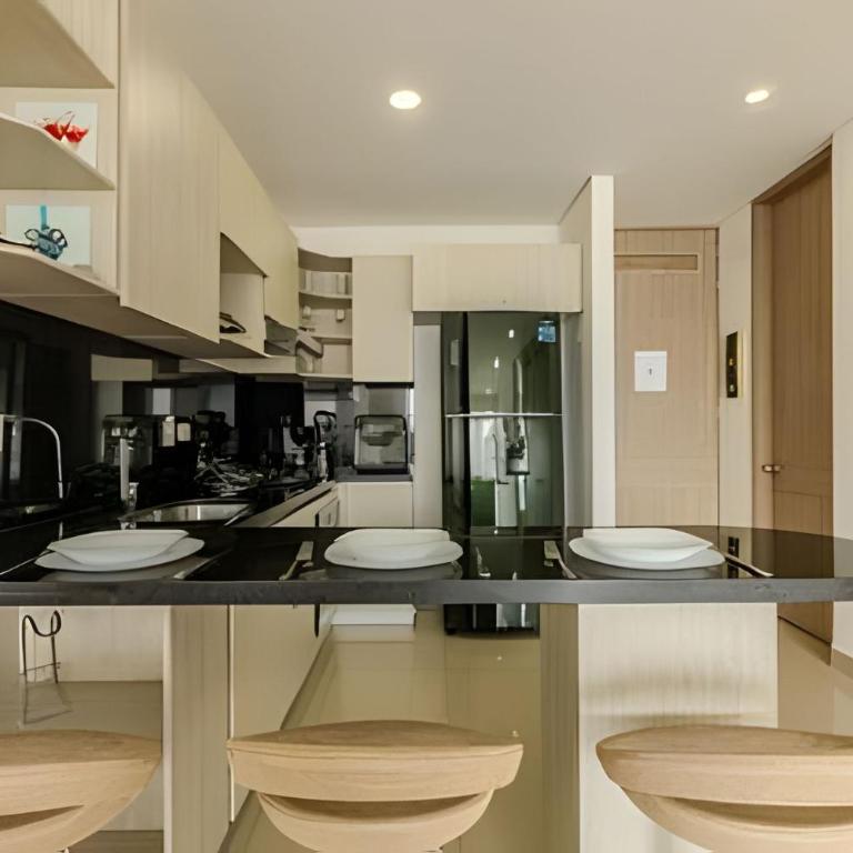 16th Floor Infinitum 1 Bedroom Apt - Apartment - 33