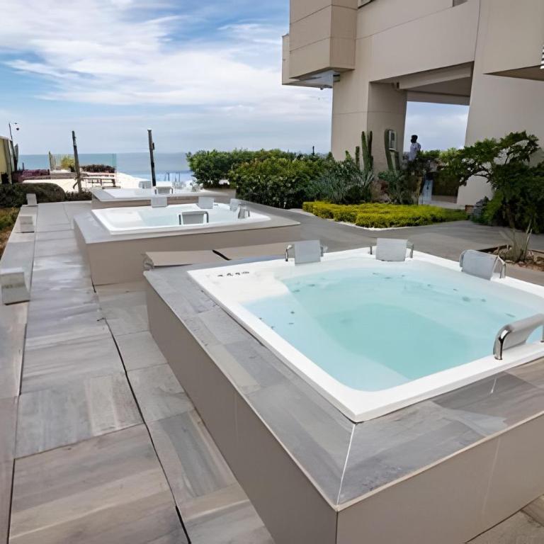 Luxurious 1 Bd Apt on the 17th Floor - H2 Hyatt - Apartment - 34