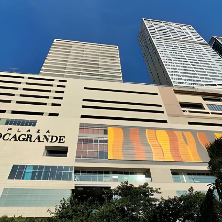 Luxurious 1 Bd Apt on the 17th Floor - H2 Hyatt - Apartment - 37