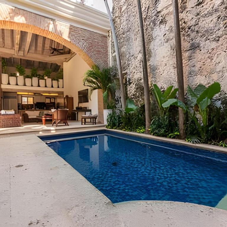 3 Bedroom House in the Walled City with Pool - Deluxe Villa - 5