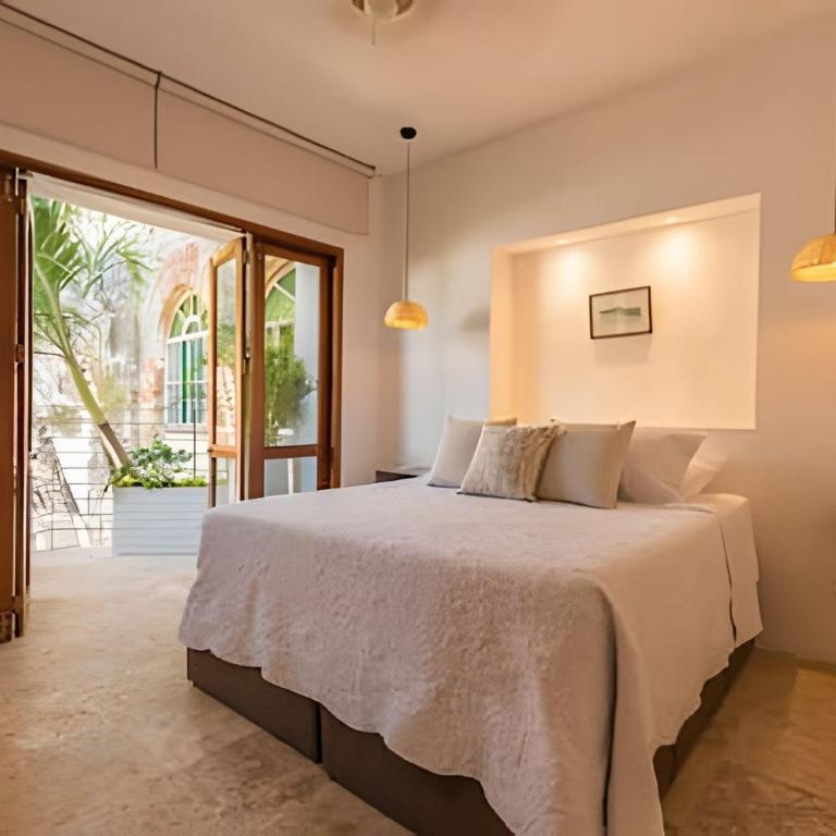 3 Bedroom House in the Walled City with Pool - Deluxe Villa - 35