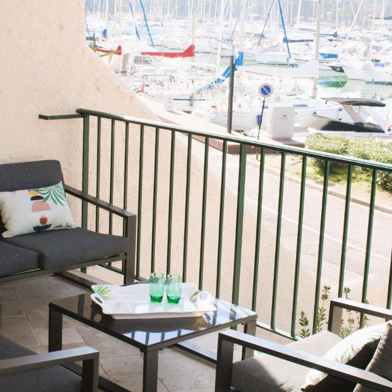 Brigantine111 - Golfe de Saint-Tropez - Appartement climatisé avec vue sur la marina - Appartamento con 2 Camere da Letto - 2