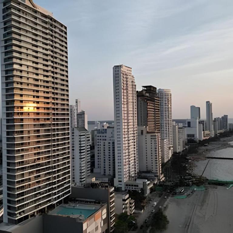 Spectacular Ocean View in Morros City, 19th Floor - Apartment - 9