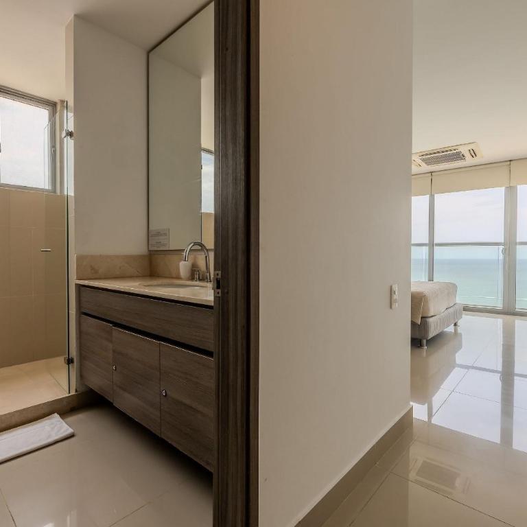 Beautiful 2 Bedroom Apt - 19th Floor Morros City - Apartment - 8