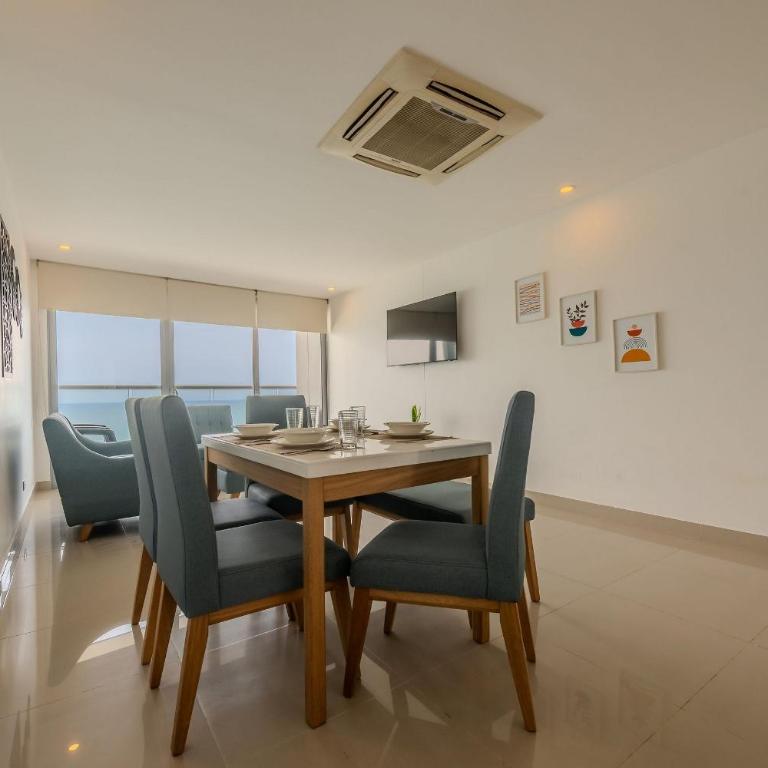 Beautiful 2 Bedroom Apt - 19th Floor Morros City - Apartment - 10
