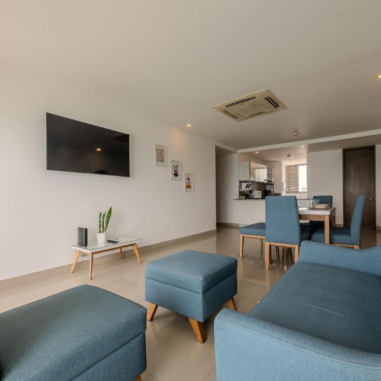 Beautiful 2 Bedroom Apt - 19th Floor Morros City - Apartment - 17