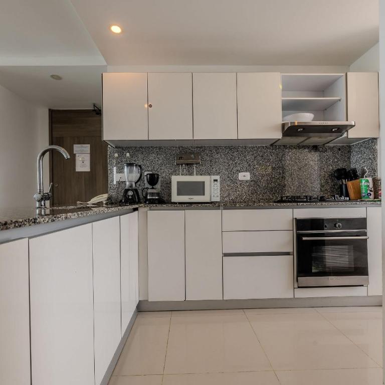Beautiful 2 Bedroom Apt - 19th Floor Morros City - Apartment - 38
