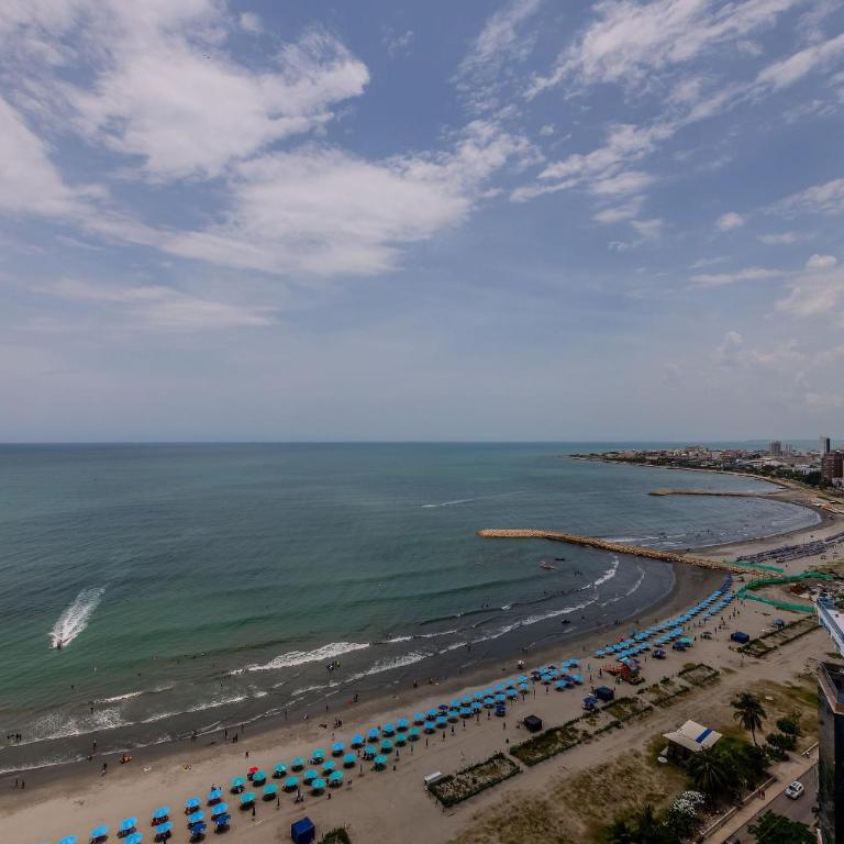Beautiful 2 Bedroom Apt - 19th Floor Morros City - Apartment - 49