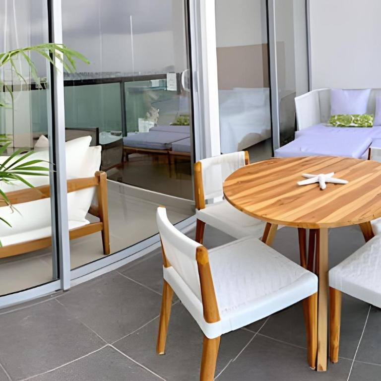 Luxurious 1 Bedroom Apt 19th Floor - Infinitum - Apartment - 35