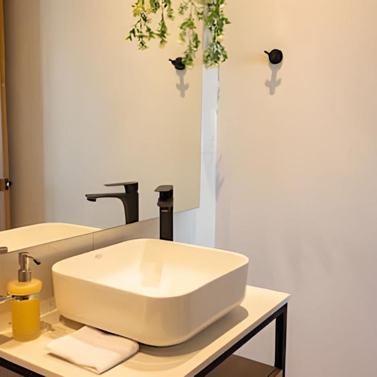 Espectacular Vista al Castillo de San Felipe! - Apartment - 26