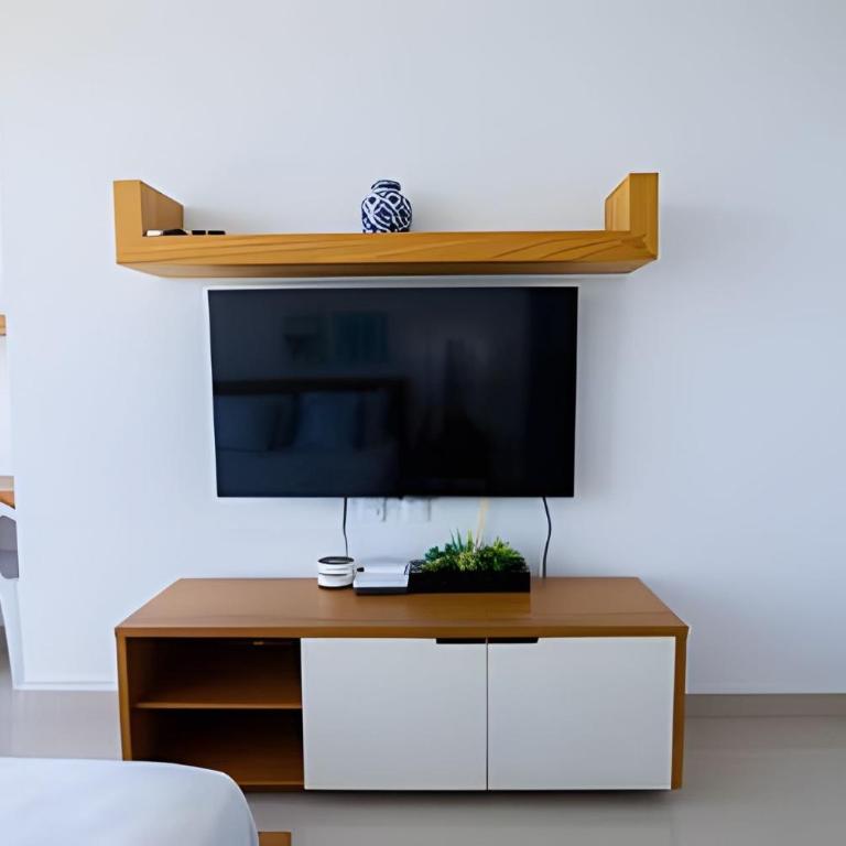 Beautiful Oceanfront Apt - Morros City, 9th Floor - Apartment - 32