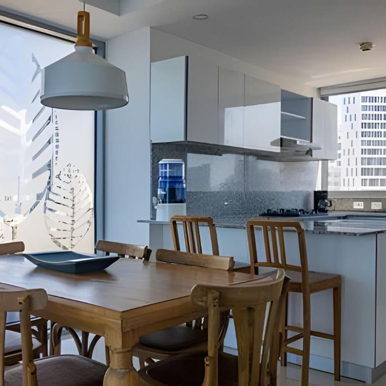 Beautiful Oceanfront Apt - Morros City, 9th Floor - Apartment - 56