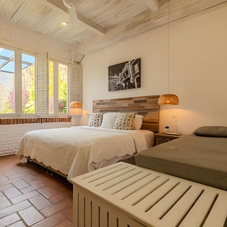 5 Bedroom House in the Walled City with Pool - Deluxe Villa - 13