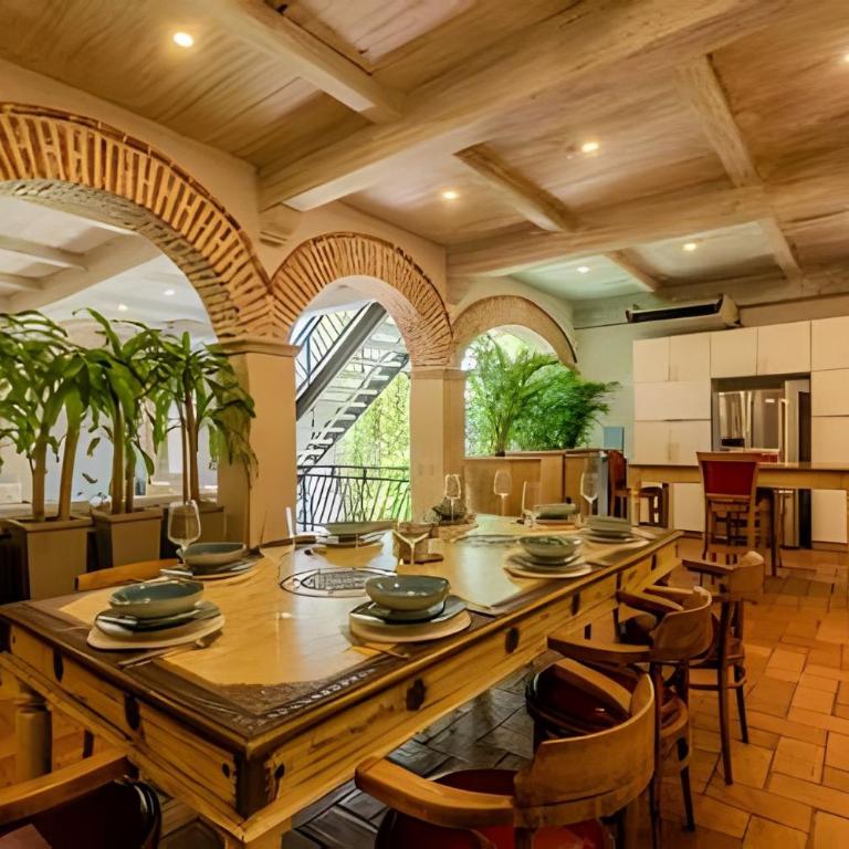 5 Bedroom House in the Walled City with Pool - Deluxe Villa - 61