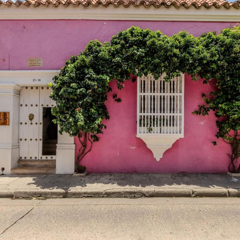 5 Bedroom House in the Walled City with Pool - Deluxe Villa - 79